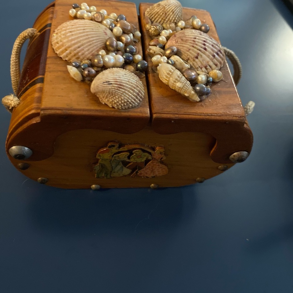 Vintage western style purse made of detailed wood